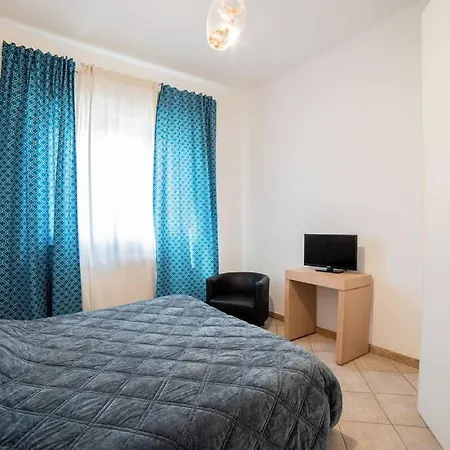 Albicocca Casa Al Mare Con Ampio Giardino Privato Лидо-ди-Камайоре